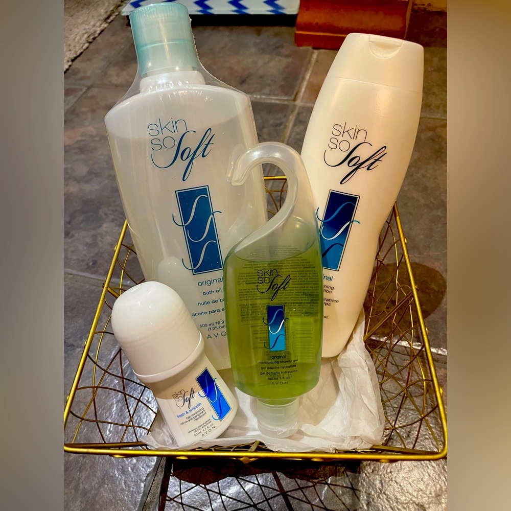Avon skin so soft lot…. Brand new.